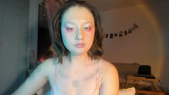 Jenny darling love online show from March 2026 08:04:02 PM