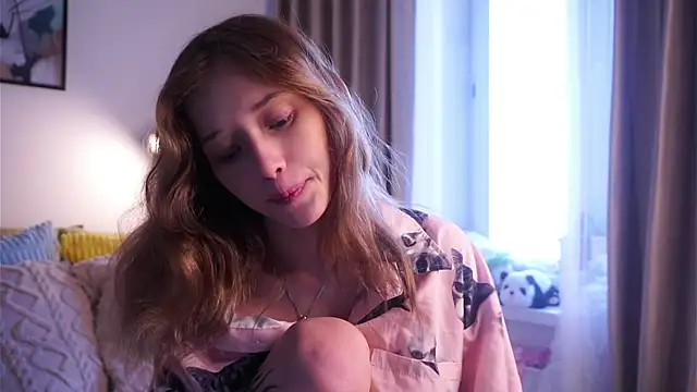 EdlinHargus online show from November 2025 05:47:02 AM