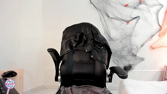 Snapshot of sagitariuus_girll chatting on October 2025 04:55:02 AM sagitariuus girll online show from October 2025 04:55:02 AM