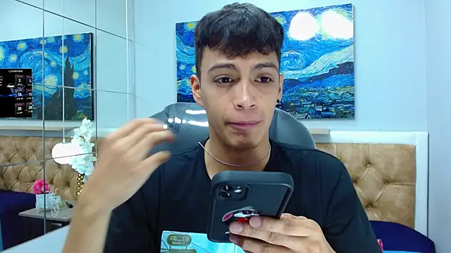 Snapshot of SkinnyBoy_ chatting on October 2025 12:29:01 PM SkinnyBoy online show from October 2025 12:29:01 PM