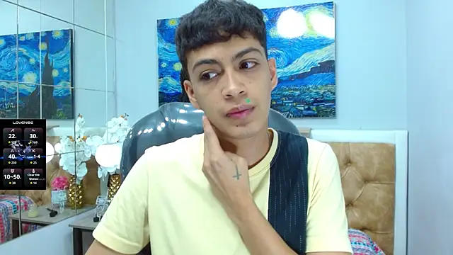 SkinnyBoy  online show from December 2025 12:18:02 PM