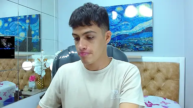 SkinnyBoy  online show from November 2025 12:20:01 PM