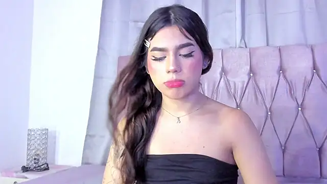 Snapshot of Ashley_piinkk_ chatting on February 2025 11:28:01 AM Ashley piinkk  online show from February 2025 11:28:01 AM