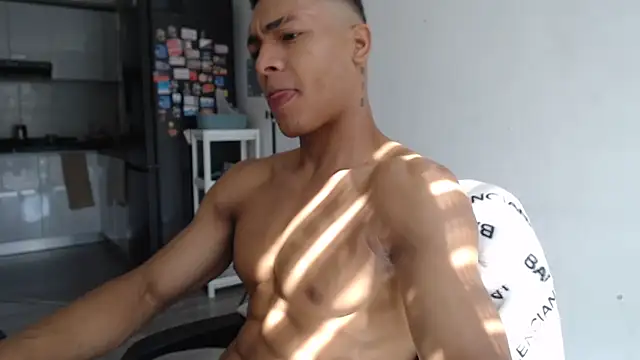 Snapshot of Jhonyblack_1 chatting on April 2026 02:35:01 PM Jhonyblack 1 online show from April 2026 02:35:01 PM