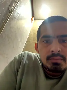 shivani0999 online show from January 2026 11:42:01 PM