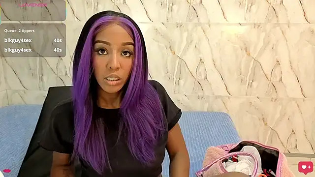 Georgis  online show from October 2025 08:31:02 PM