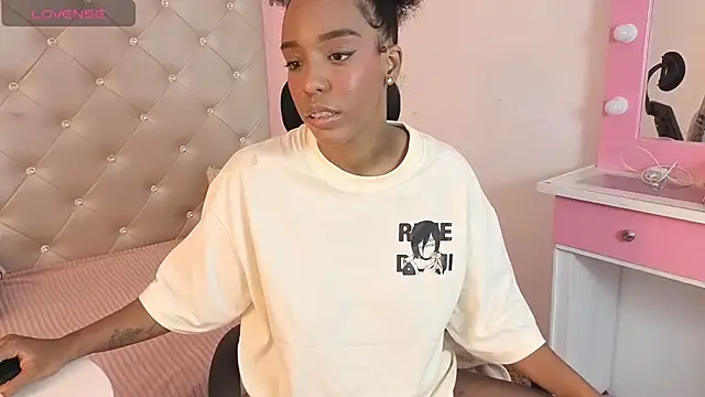 Georgis  online show from November 2025 09:15:02 PM