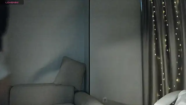 Azumi fumi online show from December 2025 03:19:02 AM