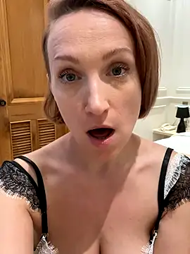 UmaTruewoman online show from November 2025 11:10:02 AM