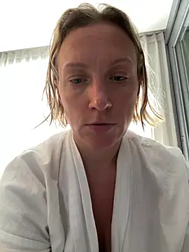 Snapshot of UmaTruewoman chatting on July 2026 02:07:02 AM UmaTruewoman online show from July 2026 02:07:02 AM