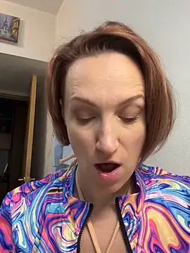 UmaTruewoman online show from November 2025 06:05:01 AM