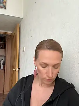 UmaTruewoman online show from February 2026 10:04:01 AM