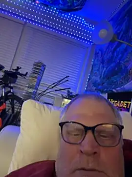 Mimmoromeo1973 online show from April 2026 04:30:01 AM