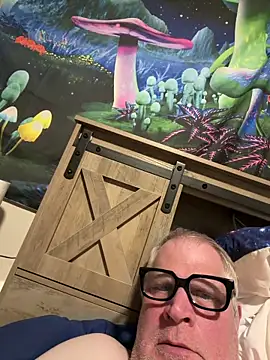 Mimmoromeo1973 online show from April 2026 06:05:01 AM