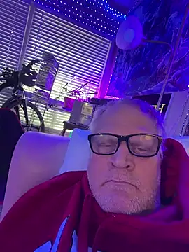 Snapshot of Mimmoromeo1973 chatting on February 2026 10:51:02 PM Mimmoromeo1973 online show from February 2026 10:51:02 PM