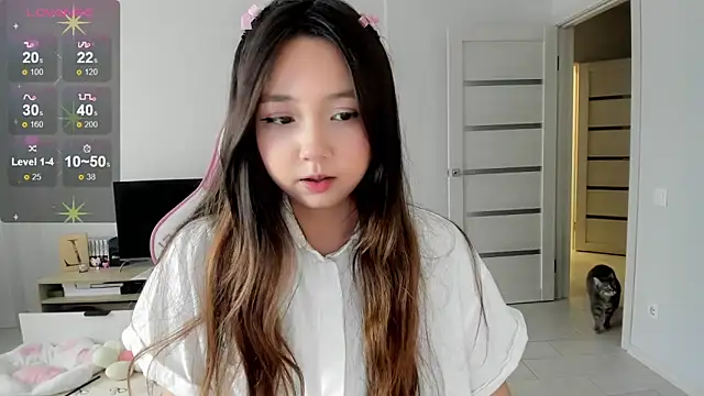 Snapshot of Fluffy_Rose chatting on May 2026 04:06:01 AM Fluffy Rose online show from May 2026 04:06:01 AM