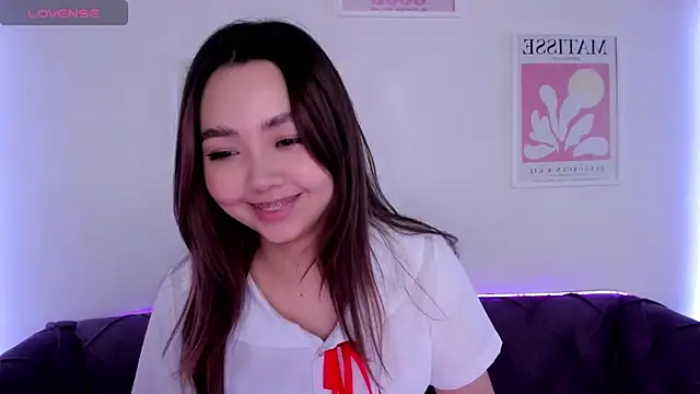 Snapshot of Fluffy_Rose chatting on March 2025 12:25:01 PM Fluffy Rose online show from March 2025 12:25:01 PM