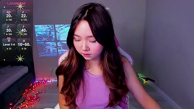 Fluffy Rose online show from November 2025 03:15:01 PM