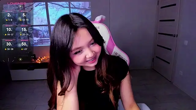 Fluffy Rose online show from November 2025 01:45:01 PM