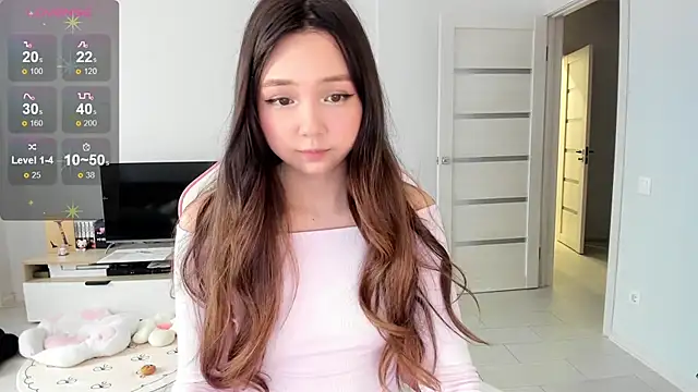 Snapshot of Fluffy_Rose chatting on May 2026 02:55:02 AM Fluffy Rose online show from May 2026 02:55:02 AM