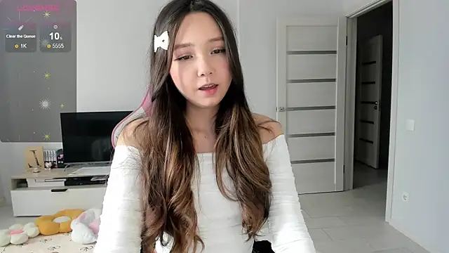 Snapshot of Fluffy_Rose chatting on May 2026 03:50:02 AM Fluffy Rose online show from May 2026 03:50:02 AM