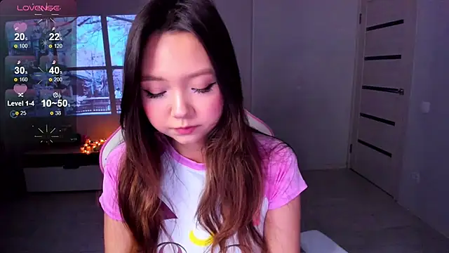 Fluffy Rose online show from November 2025 12:43:02 AM