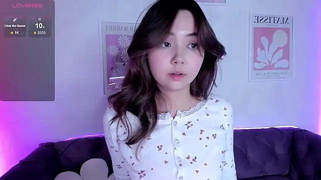 Snapshot of Fluffy_Rose chatting on February 2025 12:15:01 PM Fluffy Rose online show from February 2025 12:15:01 PM