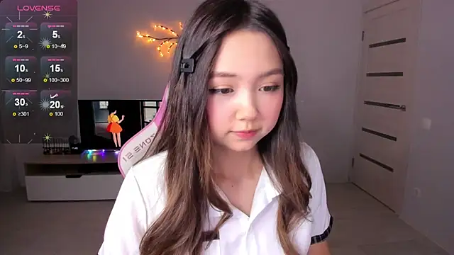 Snapshot of Fluffy_Rose chatting on September 2025 02:29:01 AM Fluffy Rose online show from September 2025 02:29:01 AM