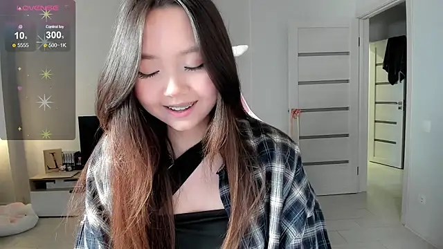 Fluffy Rose online show from February 2026 06:02:01 AM