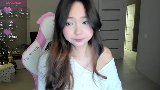 Fluffy Rose online show from December 2025 02:05:01 AM