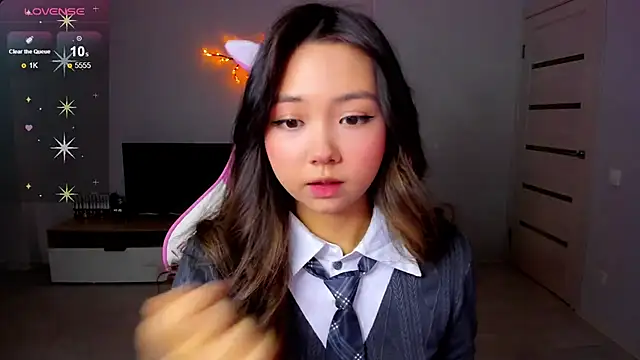 Snapshot of Fluffy_Rose chatting on October 2025 10:55:02 PM Fluffy Rose online show from October 2025 10:55:02 PM