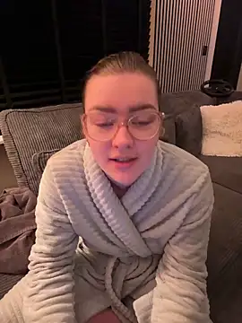 xX HotCouple Xx online show from December 2025 08:58:01 PM