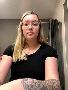 xX HotCouple Xx online show from September 2025 06:47:01 PM