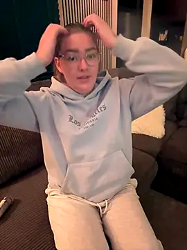 xX HotCouple Xx online show from November 2025 06:45:01 PM