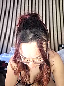 ladoucedu34 online show from April 2026 03:14:01 PM