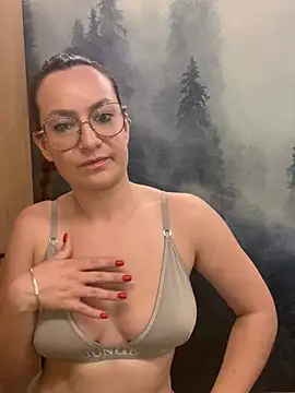 ladoucedu34 online show from June 2026 03:43:01 PM
