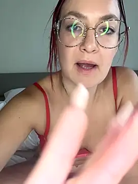 ladoucedu34 online show from November 2025 01:16:02 PM