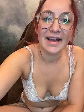 ladoucedu34 online show from October 2025 01:36:02 PM