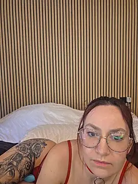 ladoucedu34 online show from April 2026 03:07:01 PM