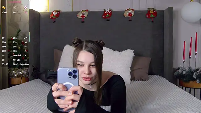 ReginaRobinson online show from December 2025 05:56:01 AM