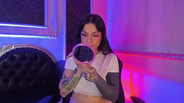 MeganDraco  online show from May 2026 01:09:01 PM
