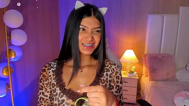 CaseyPiierce online show from November 2025 08:31:02 PM