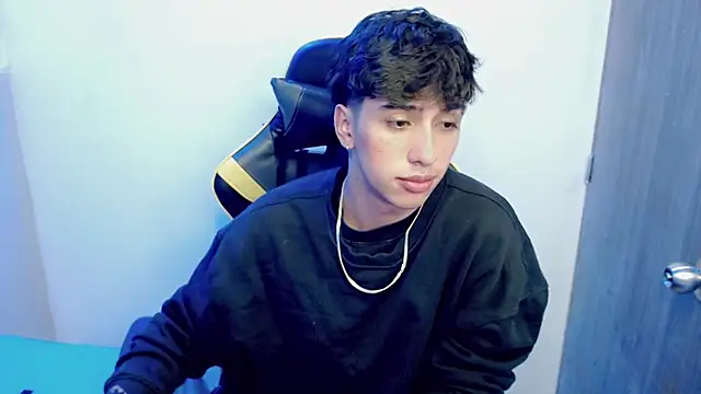 Jake tripp online show from November 2025 03:32:01 AM