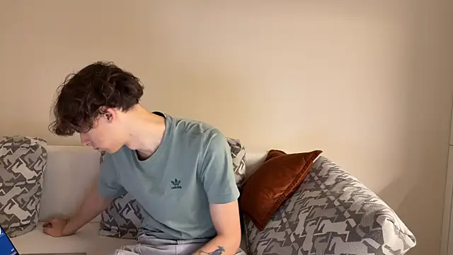 denobluorka online show from December 2025 02:11:01 PM