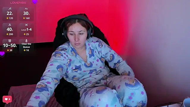 bonnie moon  online show from March 2026 06:31:02 PM