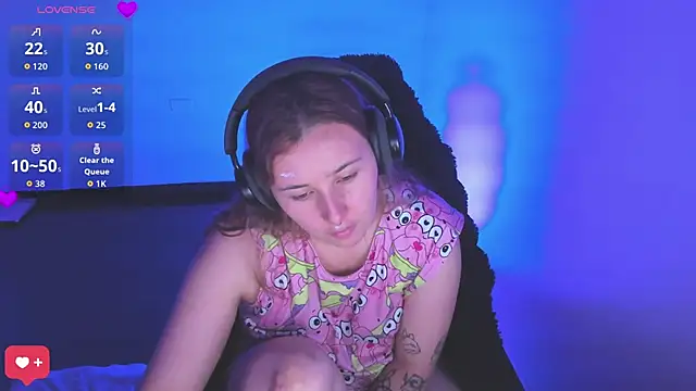 bonnie moon  online show from March 2026 10:43:01 PM