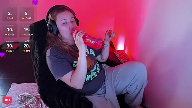 bonnie moon  online show from March 2026 06:35:04 PM