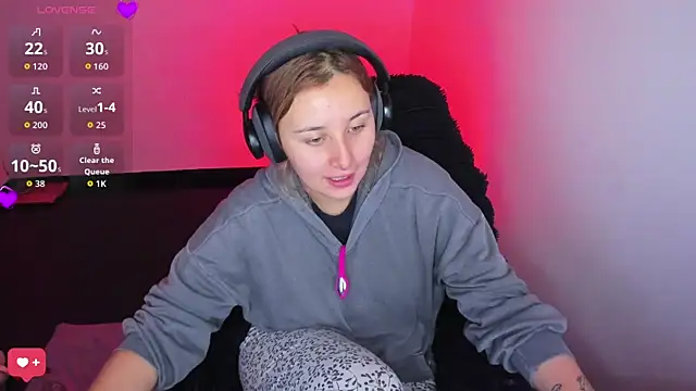 bonnie moon  online show from March 2026 08:26:01 AM