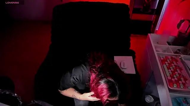 bonnie moon  online show from October 2025 07:22:02 PM