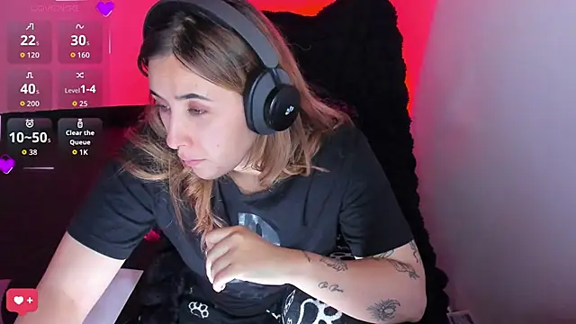 bonnie moon  online show from February 2026 09:36:02 PM